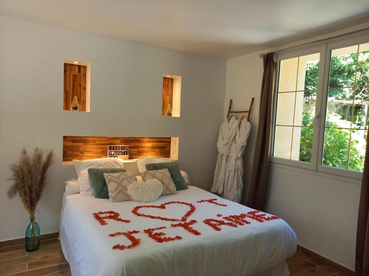 Suite De Charme Avec Jacuzzi Et Jardin Privatif Paris Au Calme Saint-Prix (Val d'Oise) Exterior foto