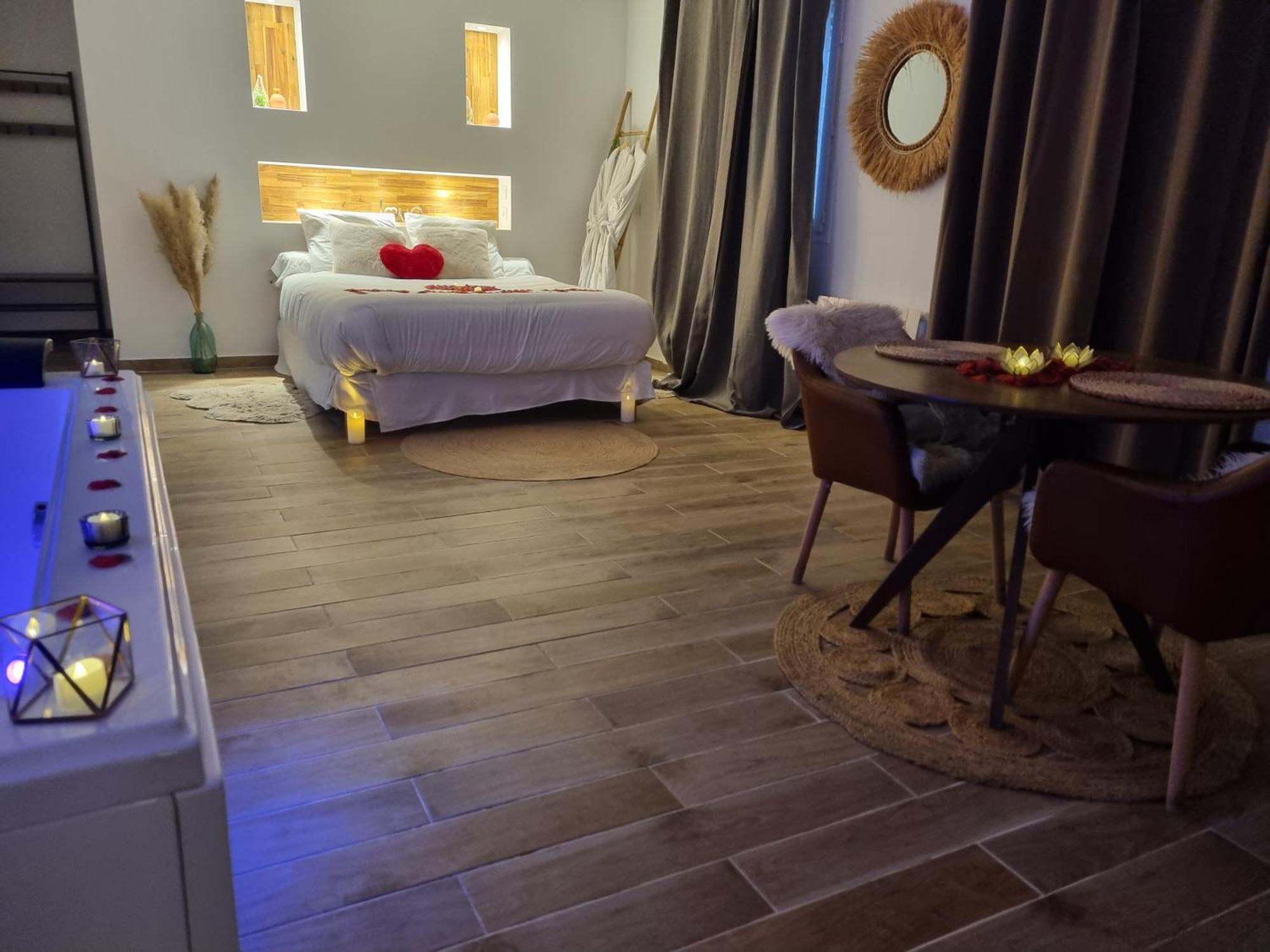 Suite De Charme Avec Jacuzzi Et Jardin Privatif Paris Au Calme Saint-Prix (Val d'Oise) Exterior foto