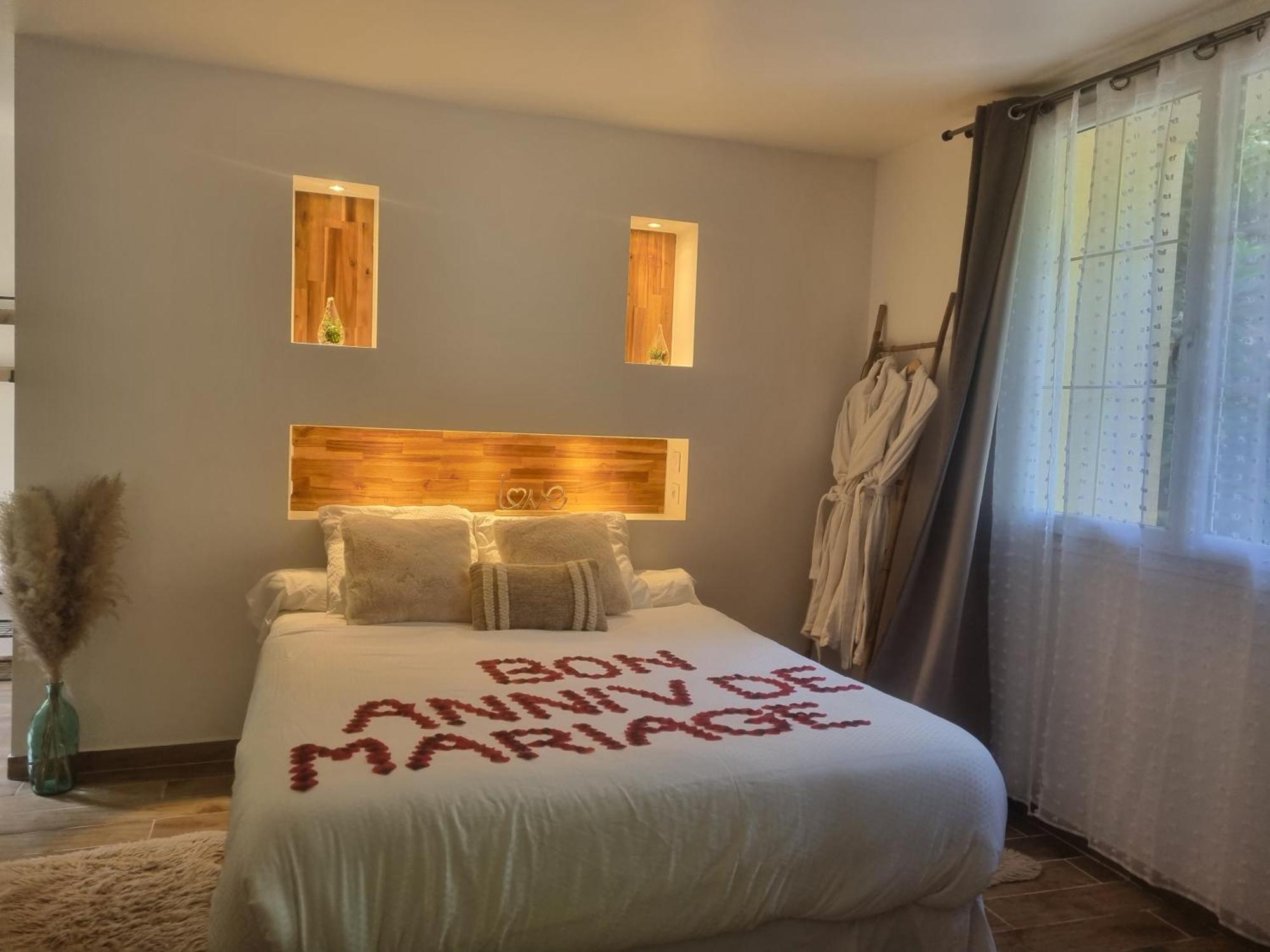 Suite De Charme Avec Jacuzzi Et Jardin Privatif Paris Au Calme Saint-Prix (Val d'Oise) Exterior foto
