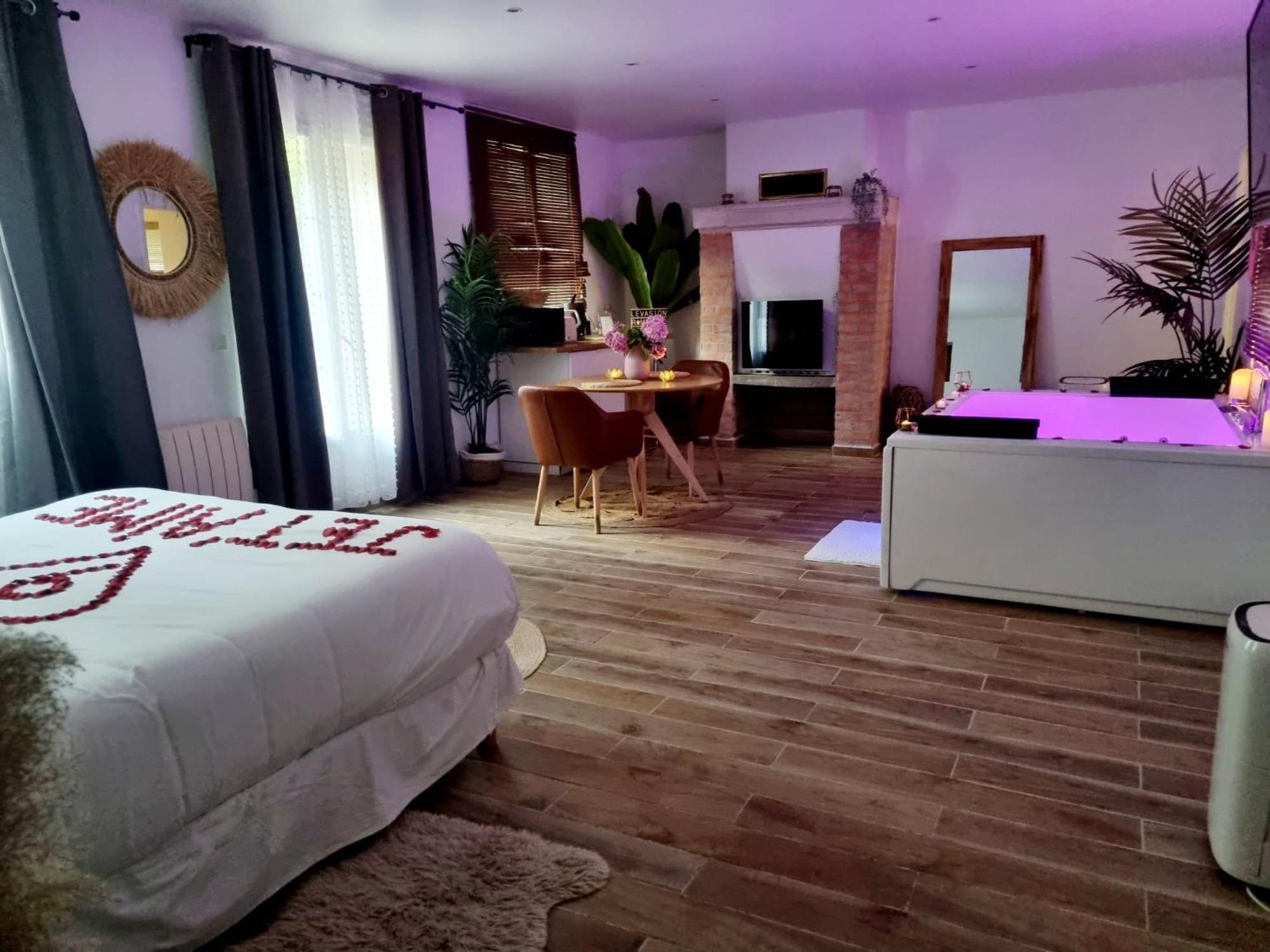 Suite De Charme Avec Jacuzzi Et Jardin Privatif Paris Au Calme Saint-Prix (Val d'Oise) Exterior foto