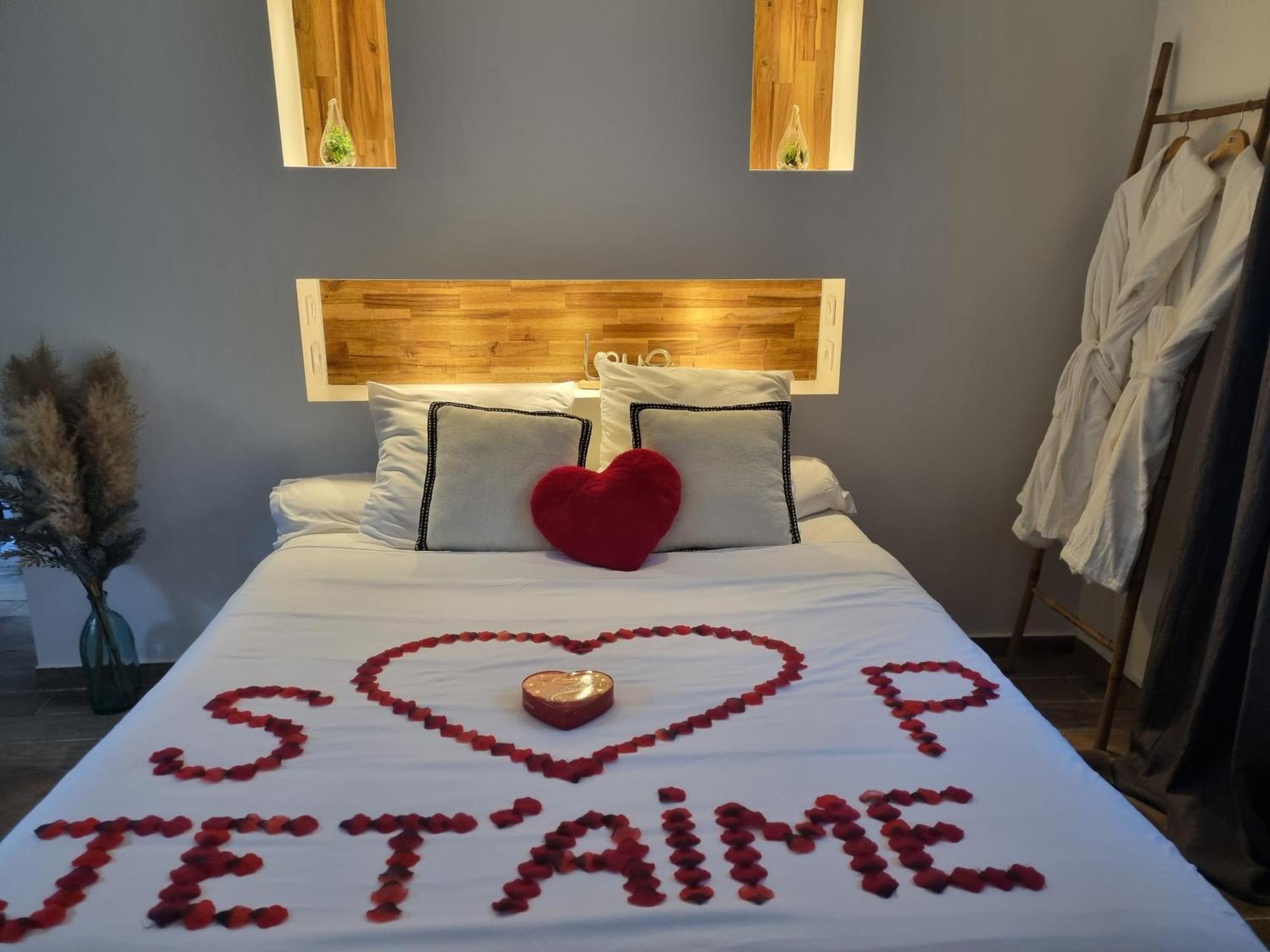 Suite De Charme Avec Jacuzzi Et Jardin Privatif Paris Au Calme Saint-Prix (Val d'Oise) Exterior foto